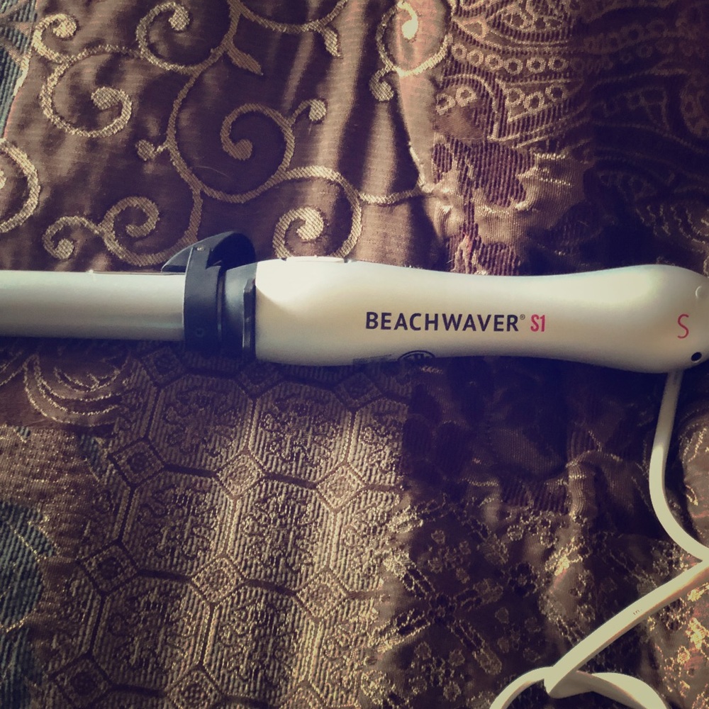 Beachwaver iron cut my hair no longer use